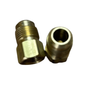 177.84610C - Connector F 3/8in Pipe X M 5/8in SAE